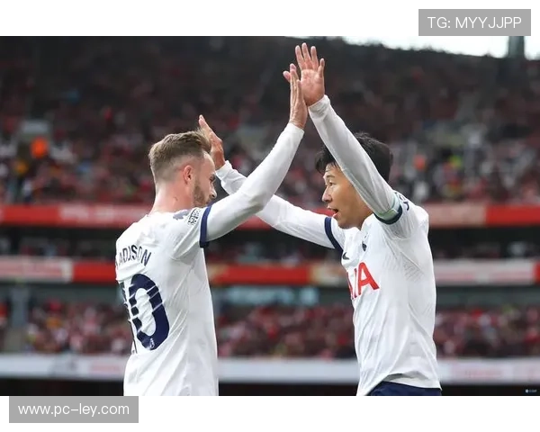 绝平后握手言和，麦迪逊与网红好友场边花絮收场